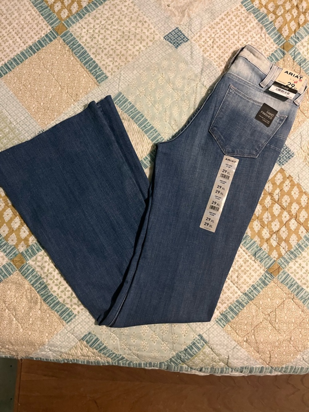 Ariat hombre flares